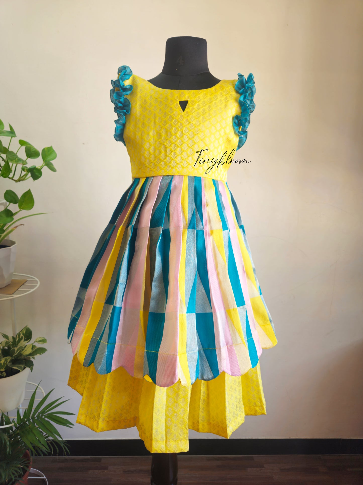 Rainbow Ruffles