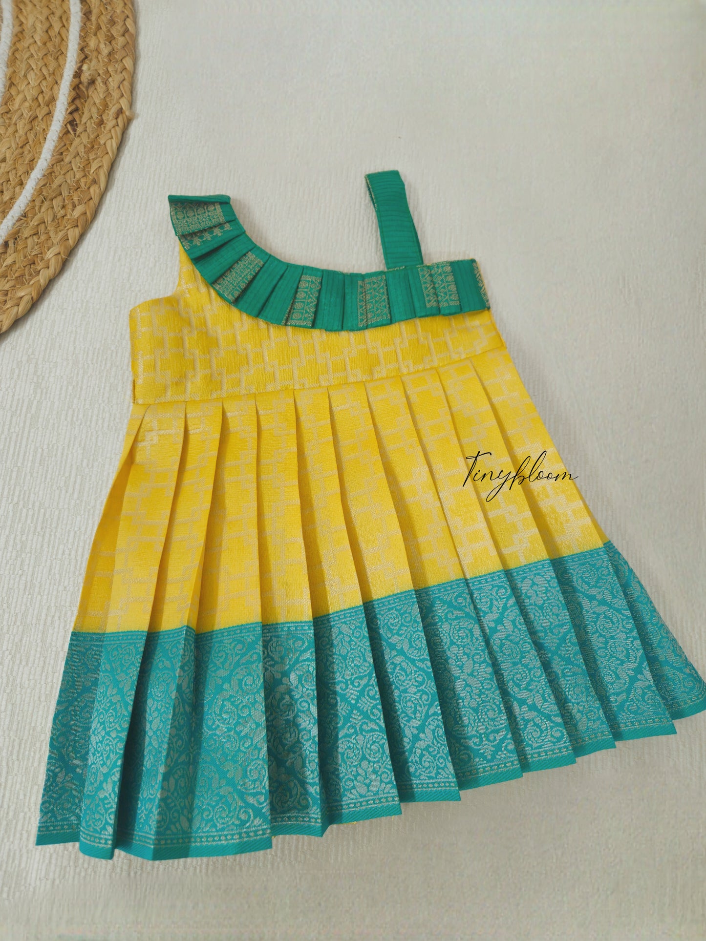 Aara Frock