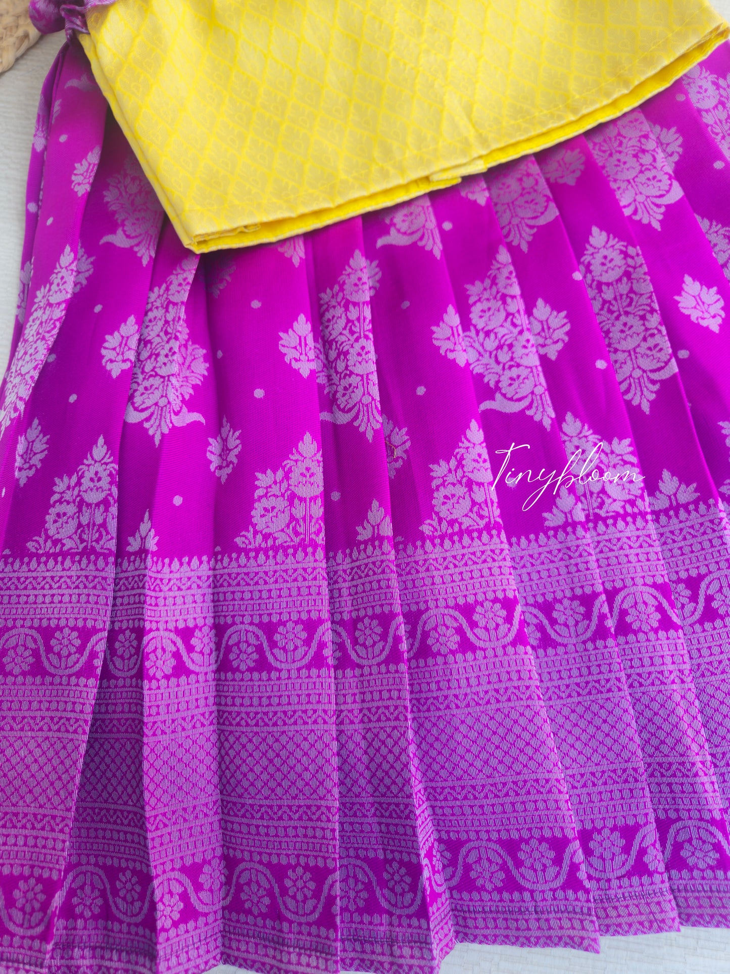 Vaibhava - Banaras Silk