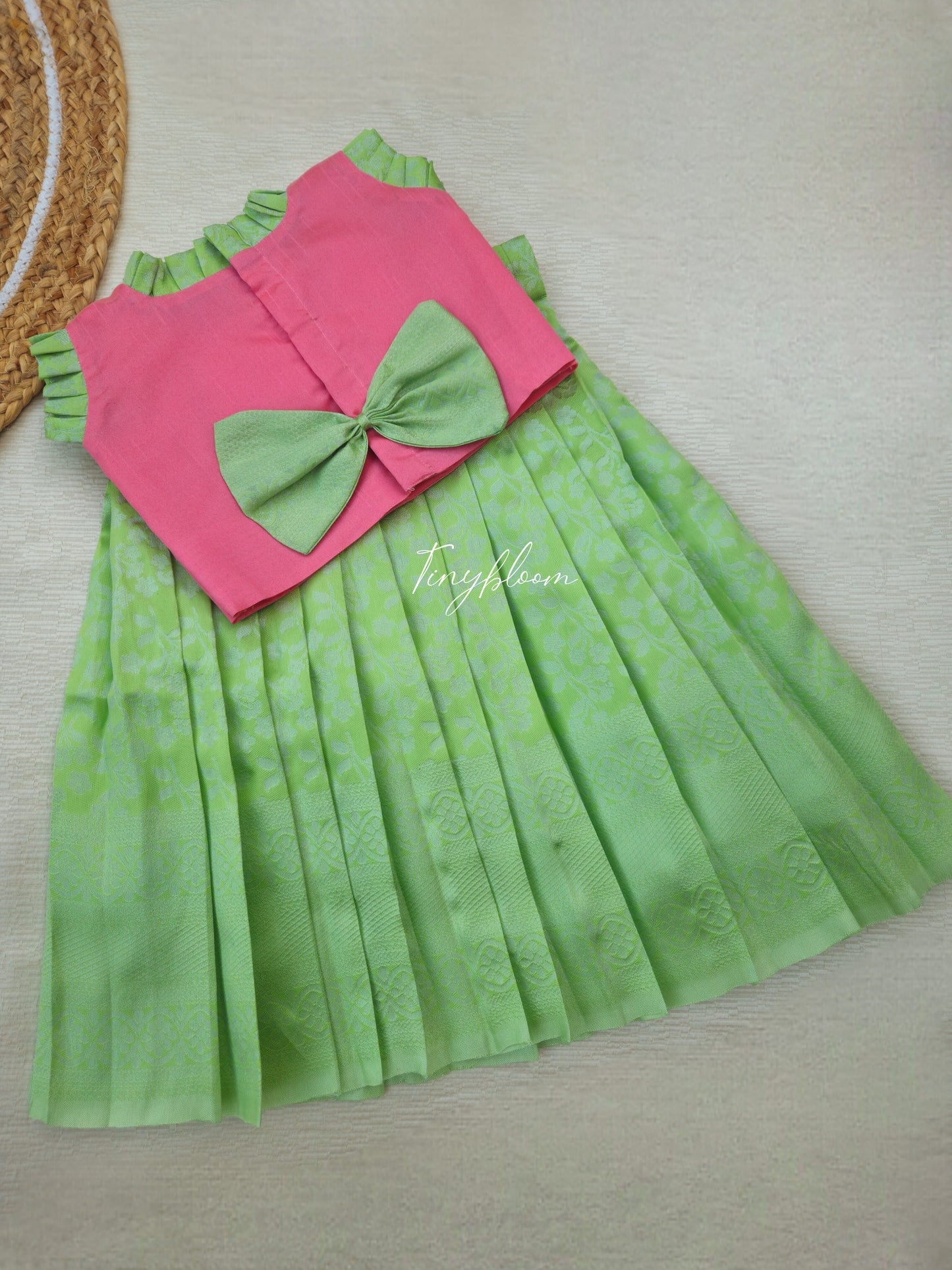 Rosy Mint