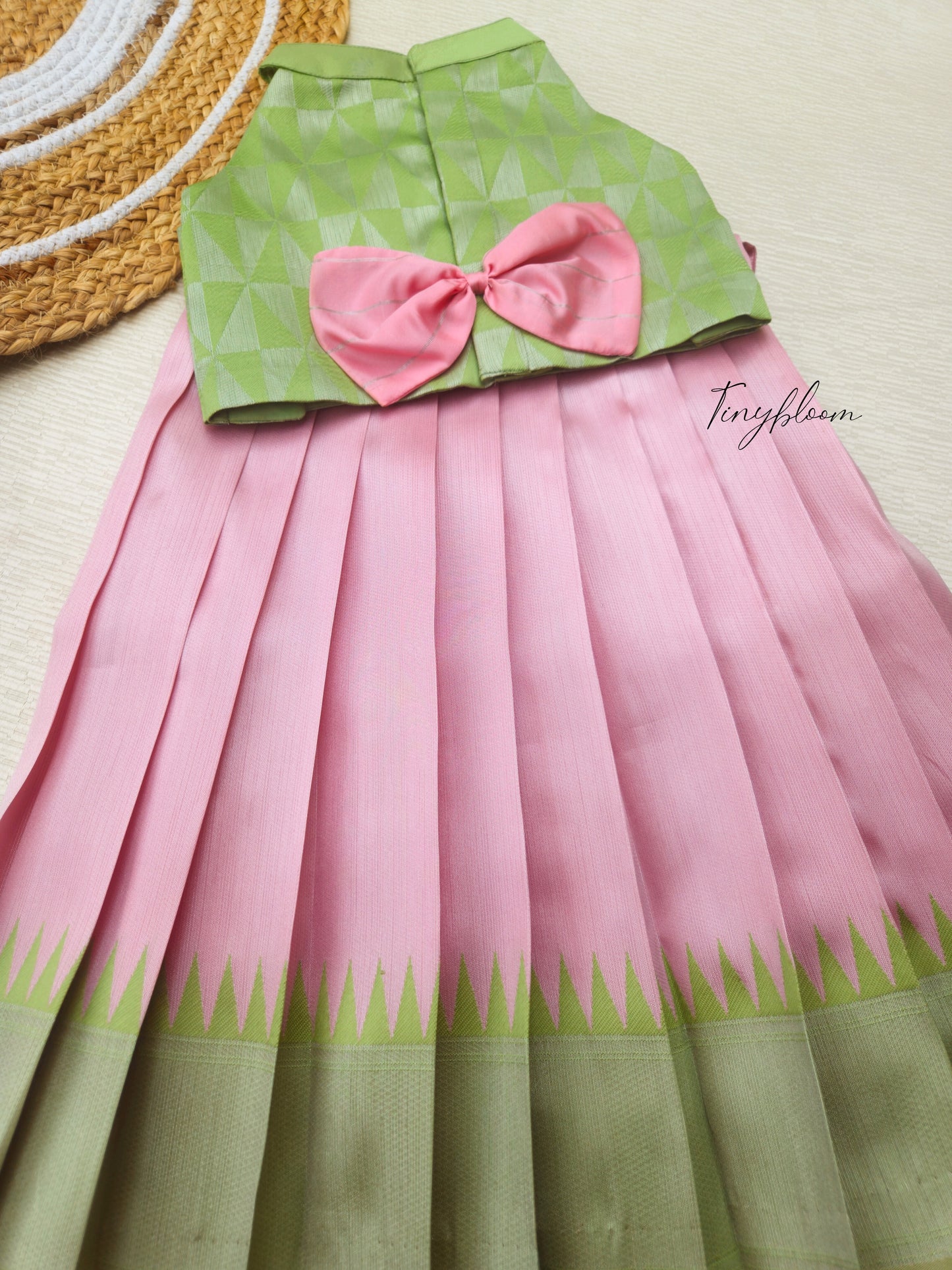 Blush Mint
