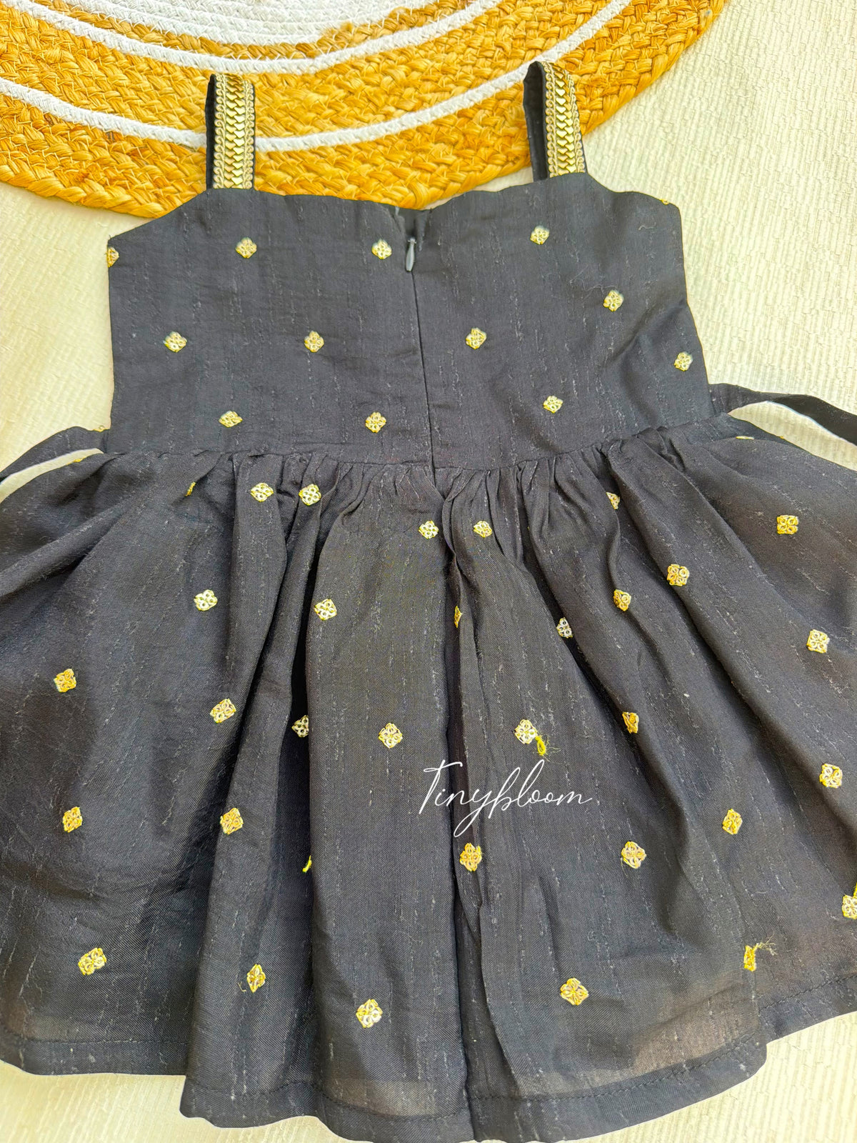 Niram Black Frock